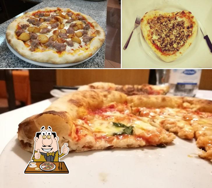 Prenditi una pizza a Pizzeria Villaggio
