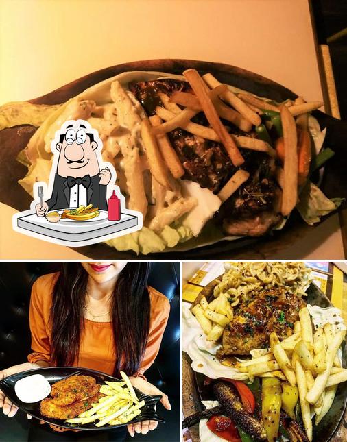 Try out finger chips at Goan Fish Cafe