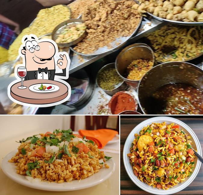 Food at Lokmanya Bhel