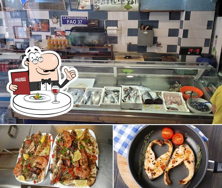 Cibo al Ristopescheria gastronomia del pesce ANGELO DEL MARE