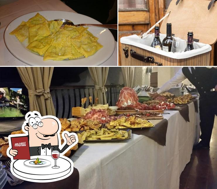 La foto di cibo e birra da oste ombroso