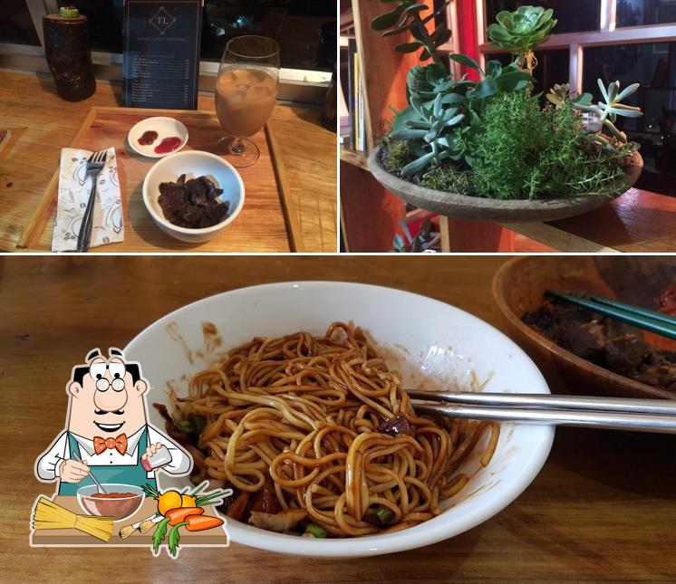 Spaghetti bolognese at Terence & Lucy's Cafe