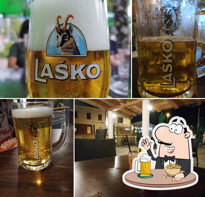 Kavarna in Gostilna Pri Noni