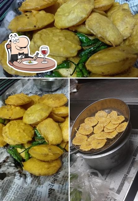 Food at Darbar Bhajiya House