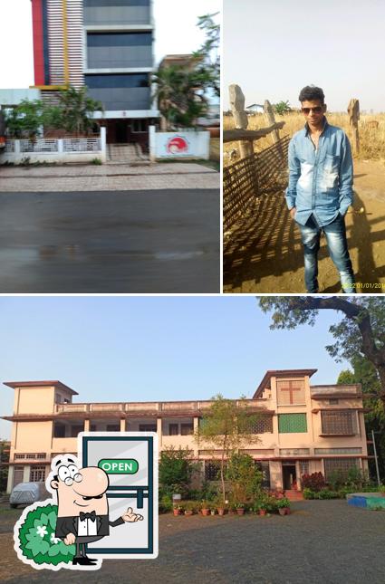 The exterior of Hotel Konark
