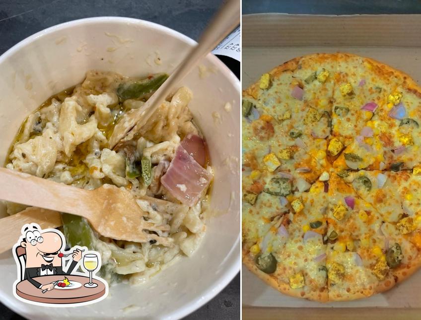 Food at La Pino'z Pizza, Maruti Solaris Annex