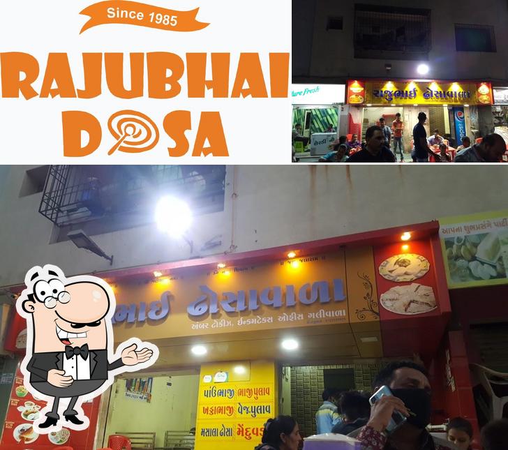 Here's a pic of Raju Bhai Dhosha Wala