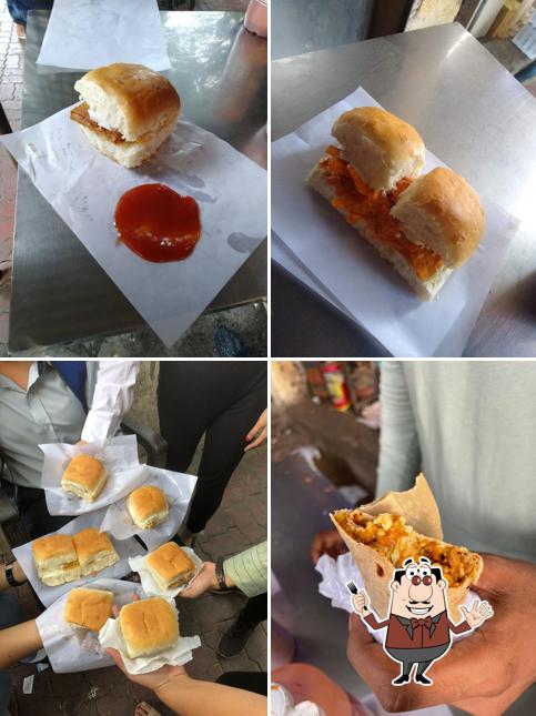 Vada pav at Jai Jalaram Mayo Pav