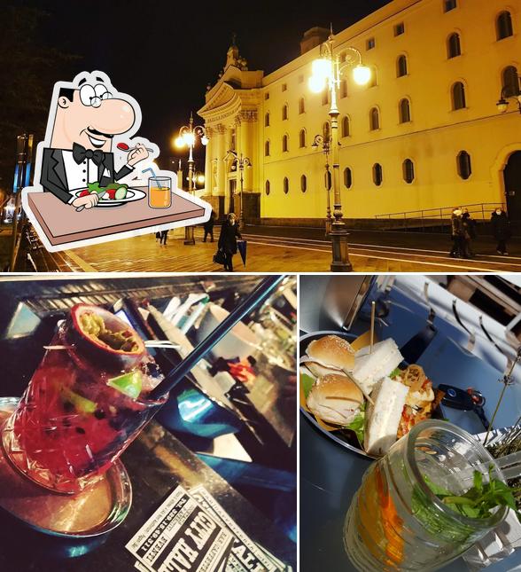 La cibo e esterno del ristorante
