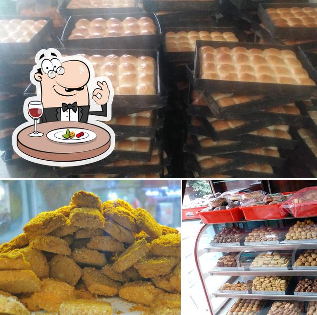 Food at ZamZam Bakery