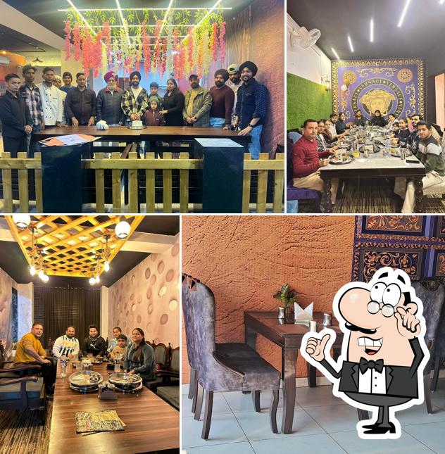 ਆਪਣਾ ਵਿਹੜਾ Apna Vehra Family Restaurant