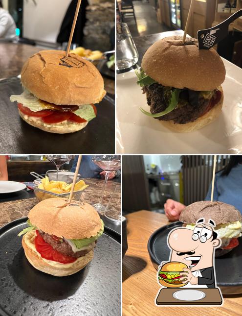 Prenditi un hamburger a Nana Meat & Wine