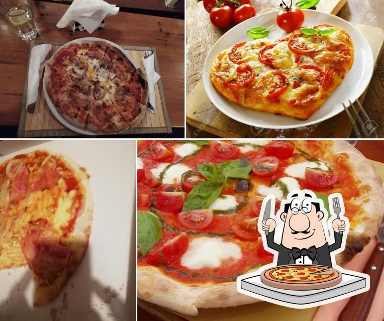 Ordina una pizza a Taverna del Gatto Nero