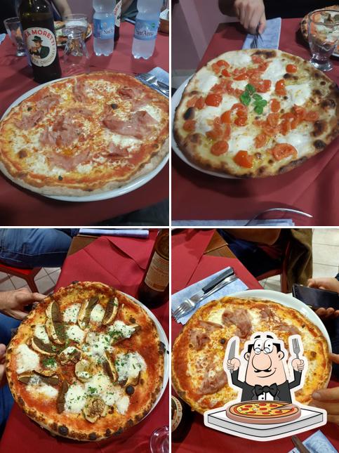 Ordina una pizza a Antica Osteria