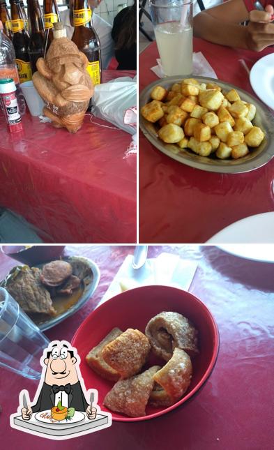 Comida em Casa do Norte Santo Expedito II
