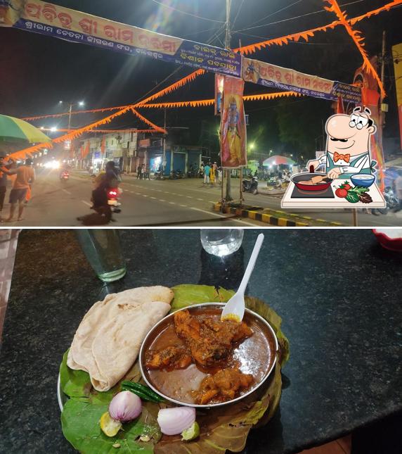 Chicken curry at Maa Hotel