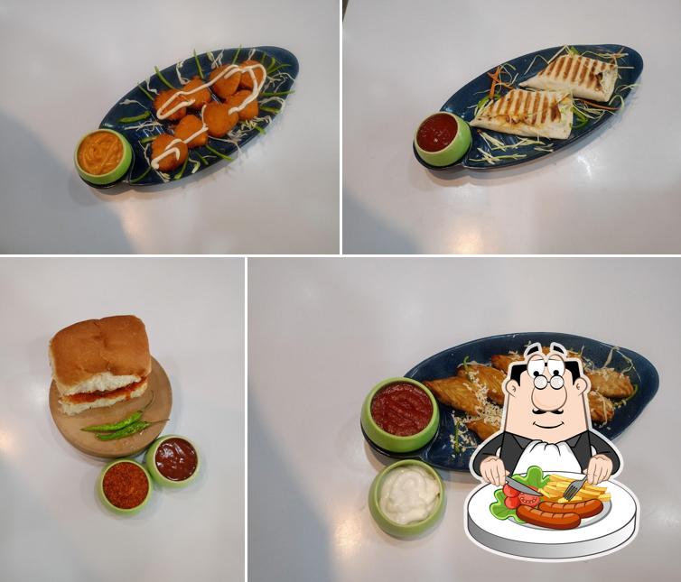 Food at UNIQUE VADA PAV