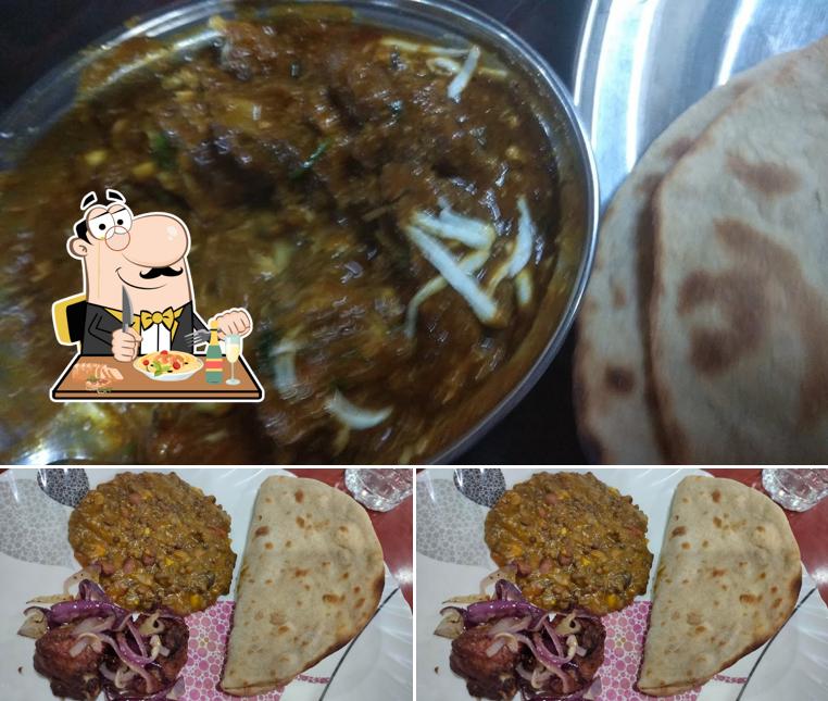 Food at Ambersari dhaba and restaurant