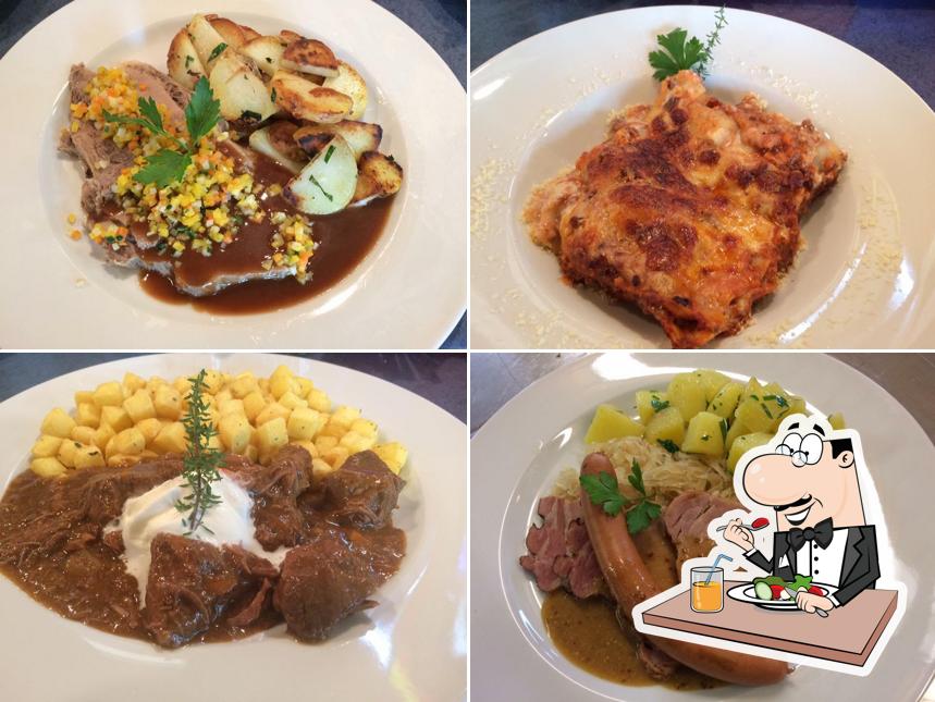 sandplatz. RESTAURANT & TENNIS