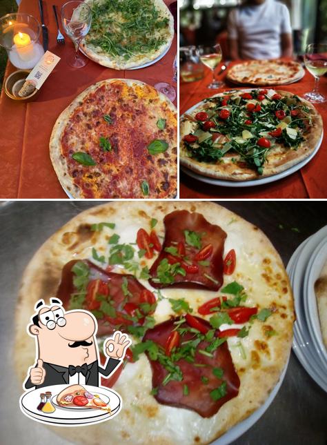 A Bar Ristorante La Perla, puoi goderti una bella pizza