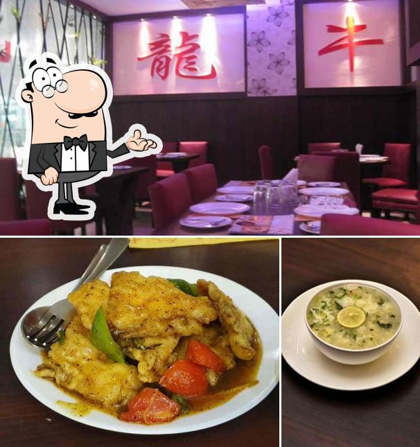 Take a seat at one of the tables at 47 South Tangra Road