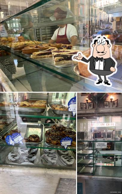 Siediti a un tavolo di Pintauro