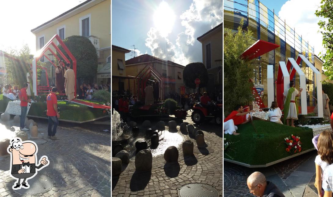 Guarda gli esterni di Bar IL Circolo
