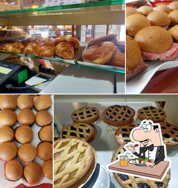 Platti al Panetteria E Dolceria S.A.S. Di Fracassi Anna Paola Rossell Sas