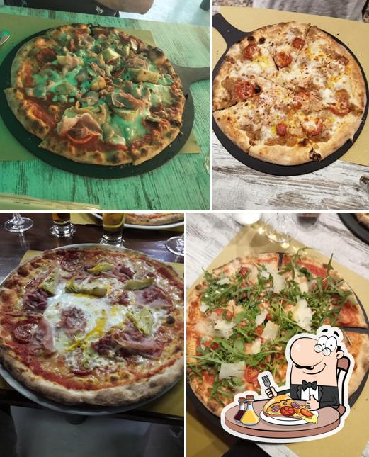 Scegli una pizza a Pizzeria & Cucina Da Totò E Figli