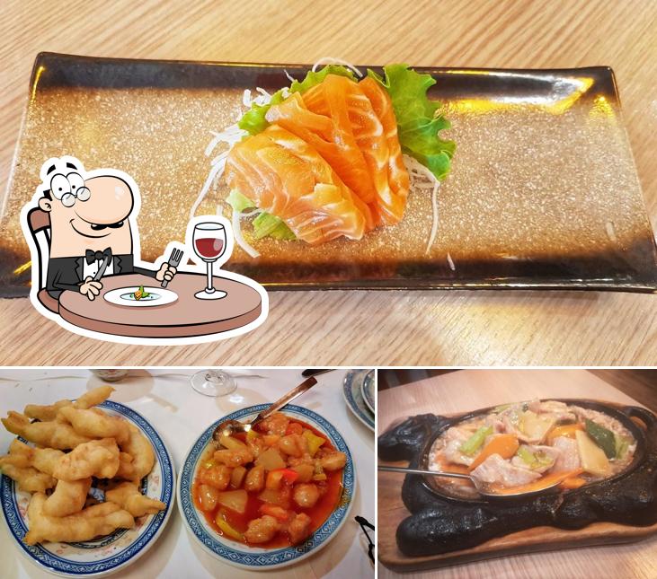 Platti al Ristorante Oriente Cinese Giapponese
