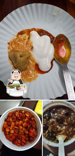Hot and sour soup at Mr. Momos