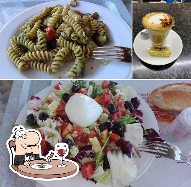 Questa è la foto che raffigura la cibo e bevanda di Sarni Tortoreto Est