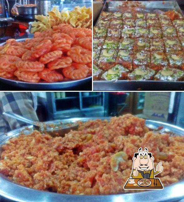 Pick pizza at Jagdish Misthan Bhandar