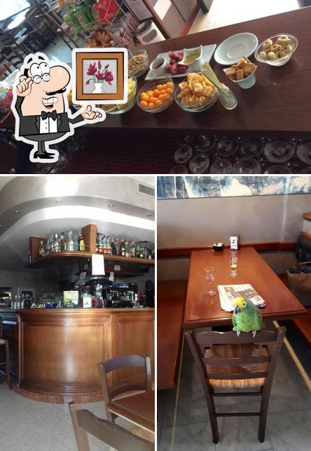 Guarda la immagine che presenta la interni e cibo di Bar 34