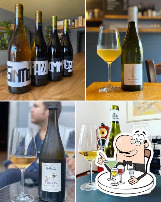 Fai la tua scelta tra un'ampia gamma di drink e cocktail a Bar Pinard