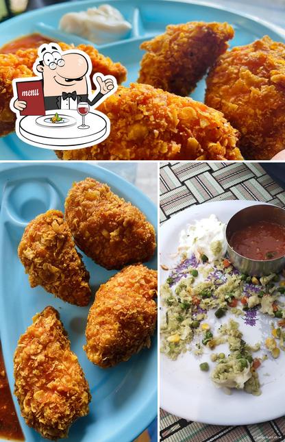 Food at Golu Momos