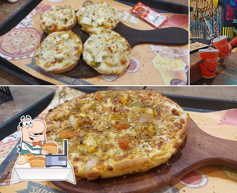 Garlic bread at One Bite