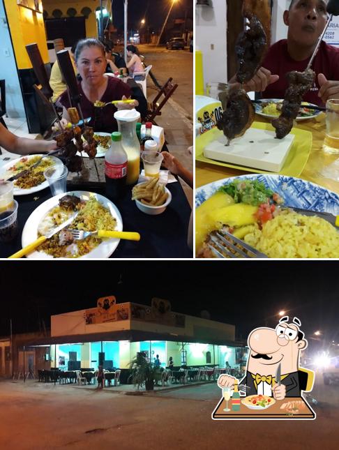 Entre diversos coisas, comida e exterior podem ser encontrados a Spetaria Do Coruja