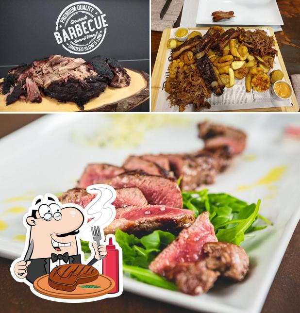 Scegli i piatti di carne a SMOKY JO pizza hamburger e Take Away