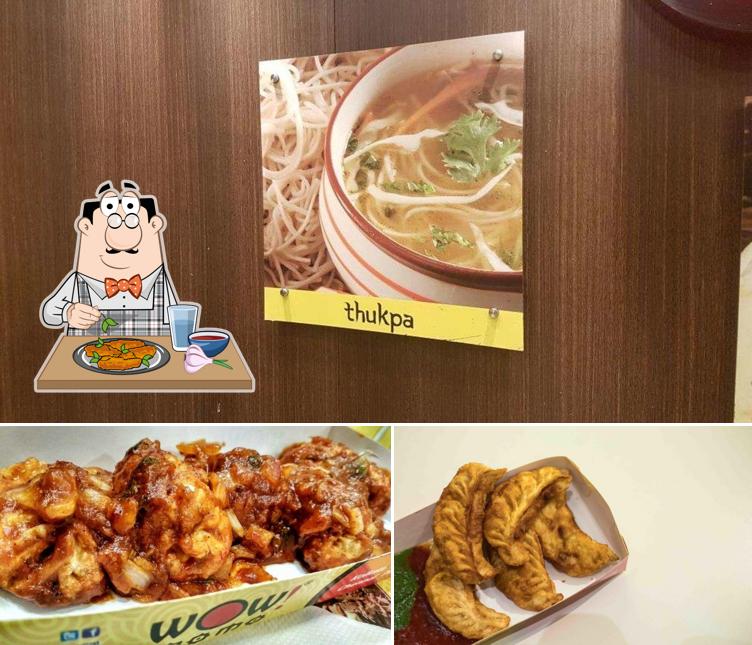 Chicken wings at Wow! Momo