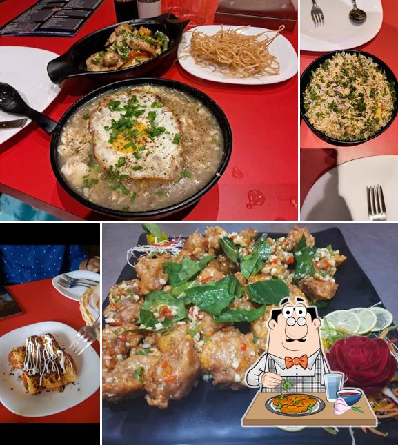 Chicken wings at Blue Moon Cafe & Restaurant