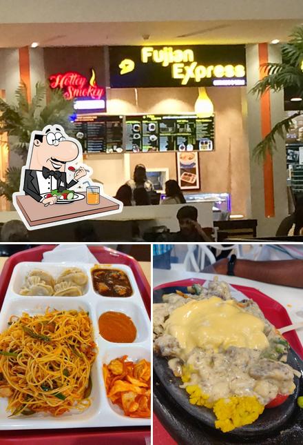 The picture of Fujian Express’s food and interior