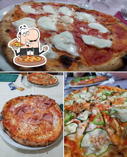 Scegli tra le svariate varianti di pizza