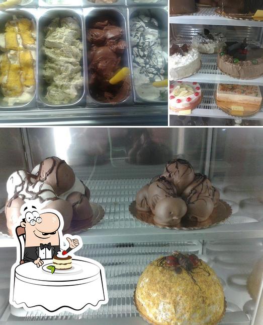 Gelazzeria offre un'ampia selezione di dessert
