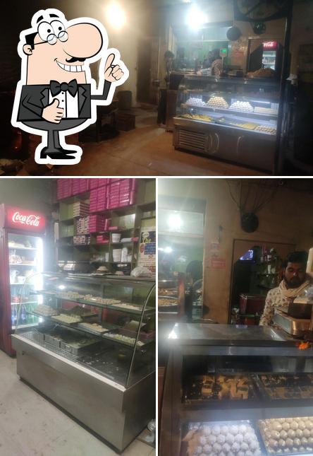 Brijwasi sweets & Nashta corner
