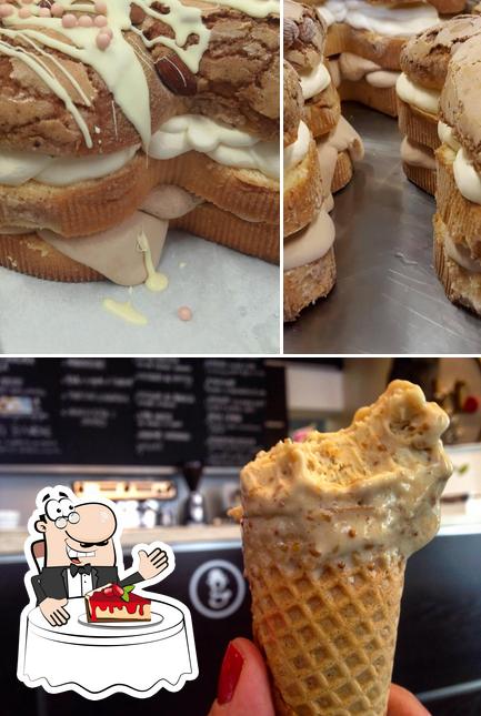 Gelateria Godot serve un'ampia gamma di dolci