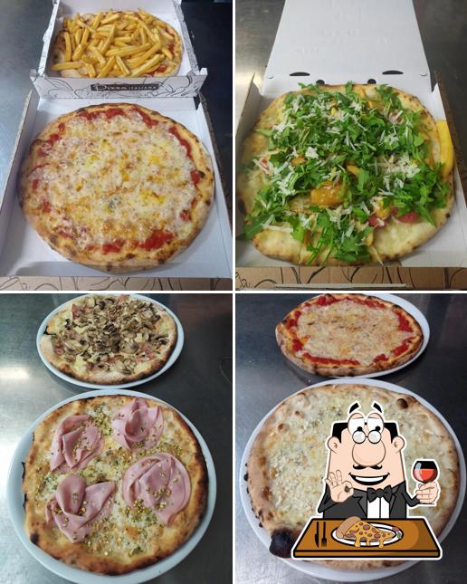A PIZZERIA LA MASSERIA (DAL1982) Floridia, puoi goderti una bella pizza