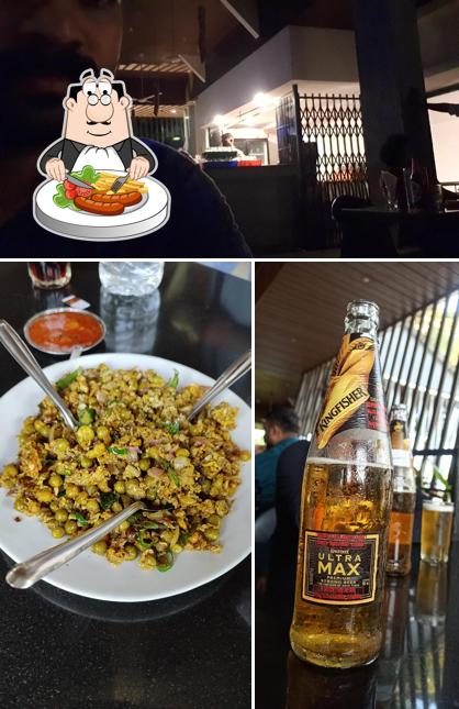 The photo of food and interior at Daya regency