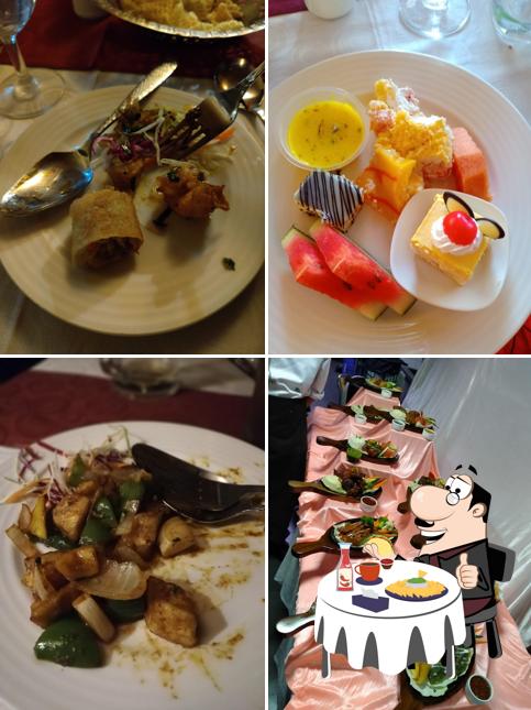 Order a burger at Horizon Restaurant