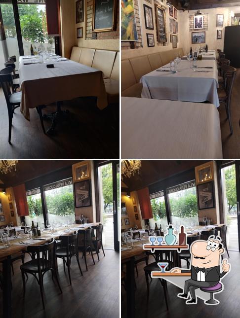 Dai un'occhiata agli interni di Osteria Little Italy